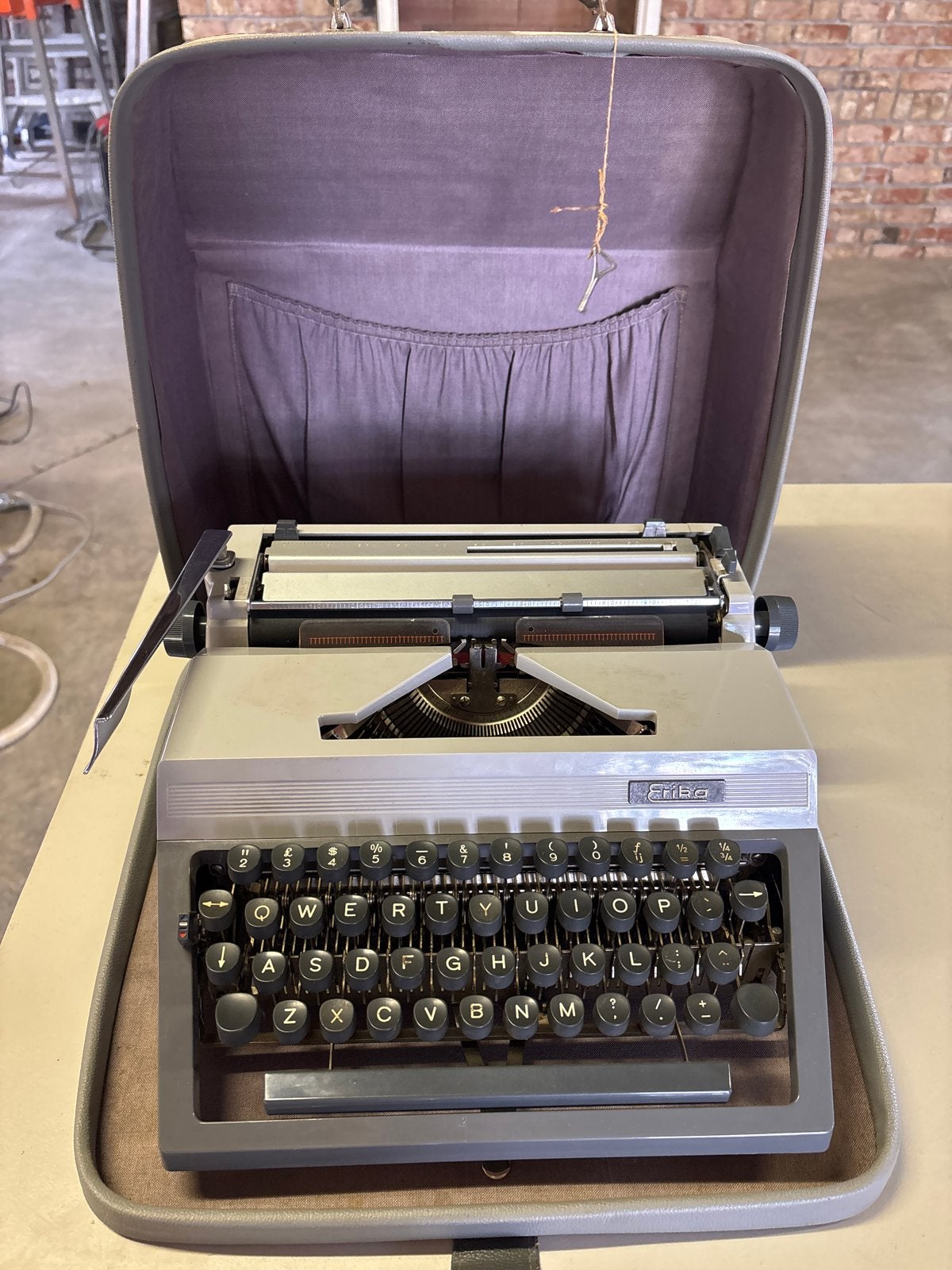 Ouderwetse typmachine, Diversen, Typemachines, Ophalen