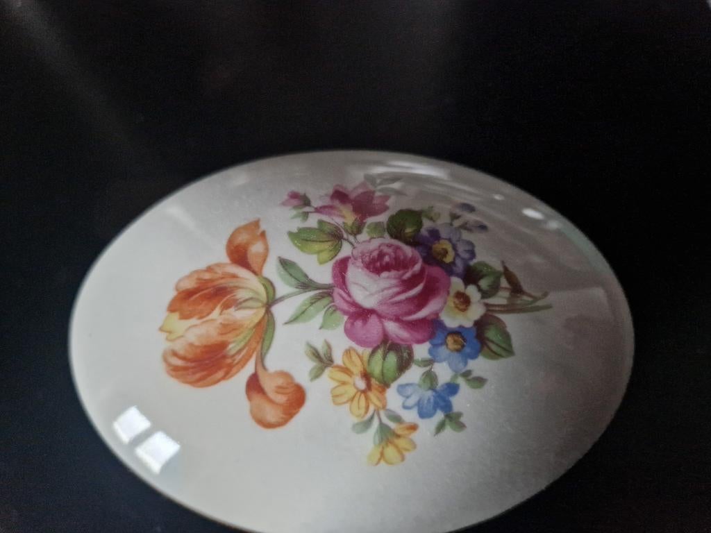 Vintage porseleinen juwelendoosje met bloemmotief, Ophalen of Verzenden
