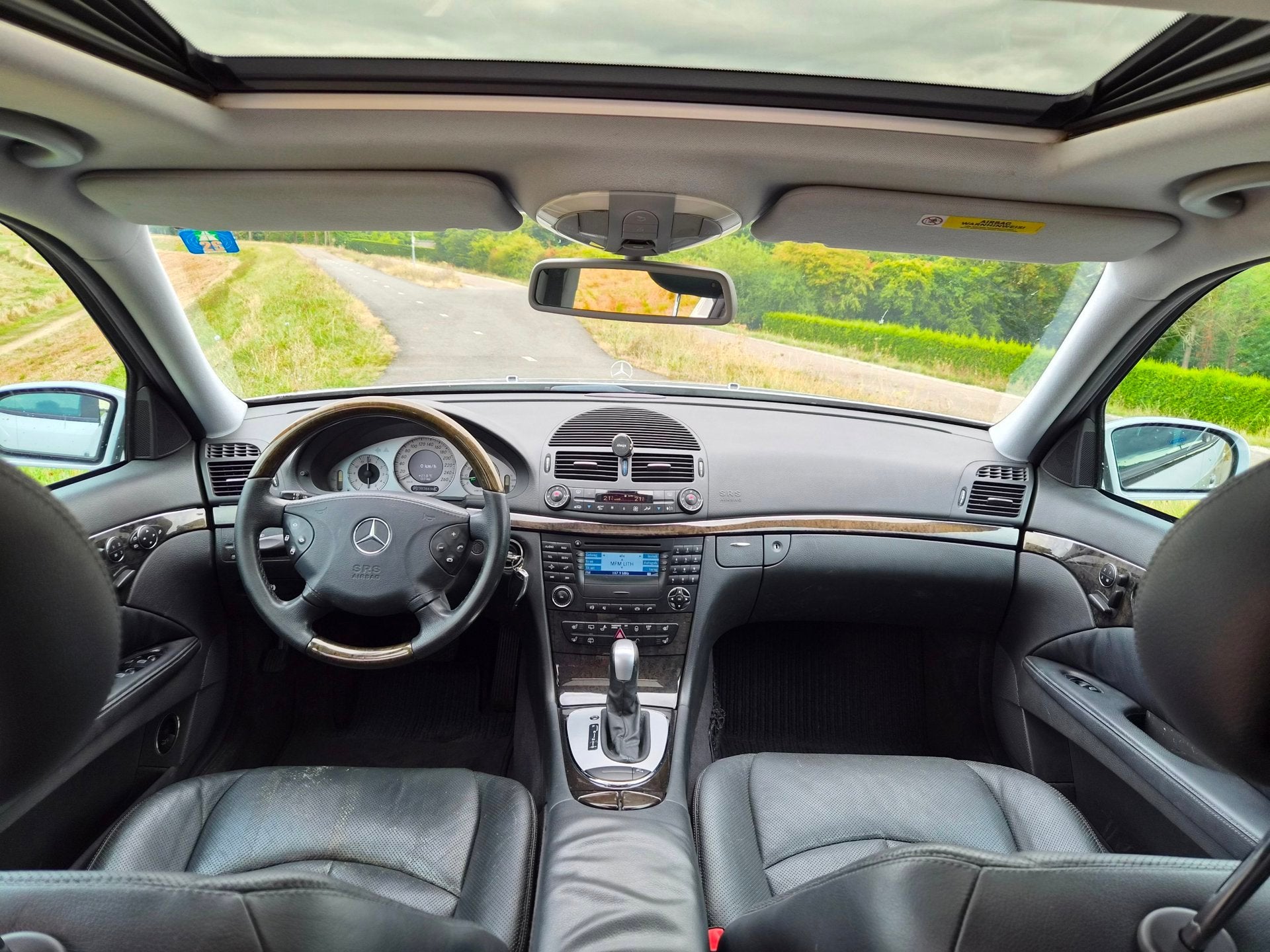 Mercedes-Benz E-klasse Combi 320 Avantgarde | Rijk Uitgerust, Auto's, Automaat, Dealer onderhouden, Achterwielaandrijving, Gebruikt