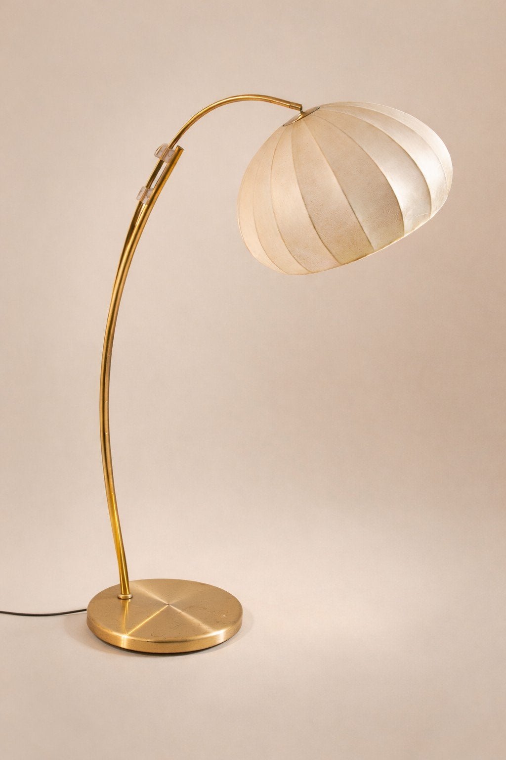 Vintage design cocoon vloerlamp, booglamp messing, Eén persoon