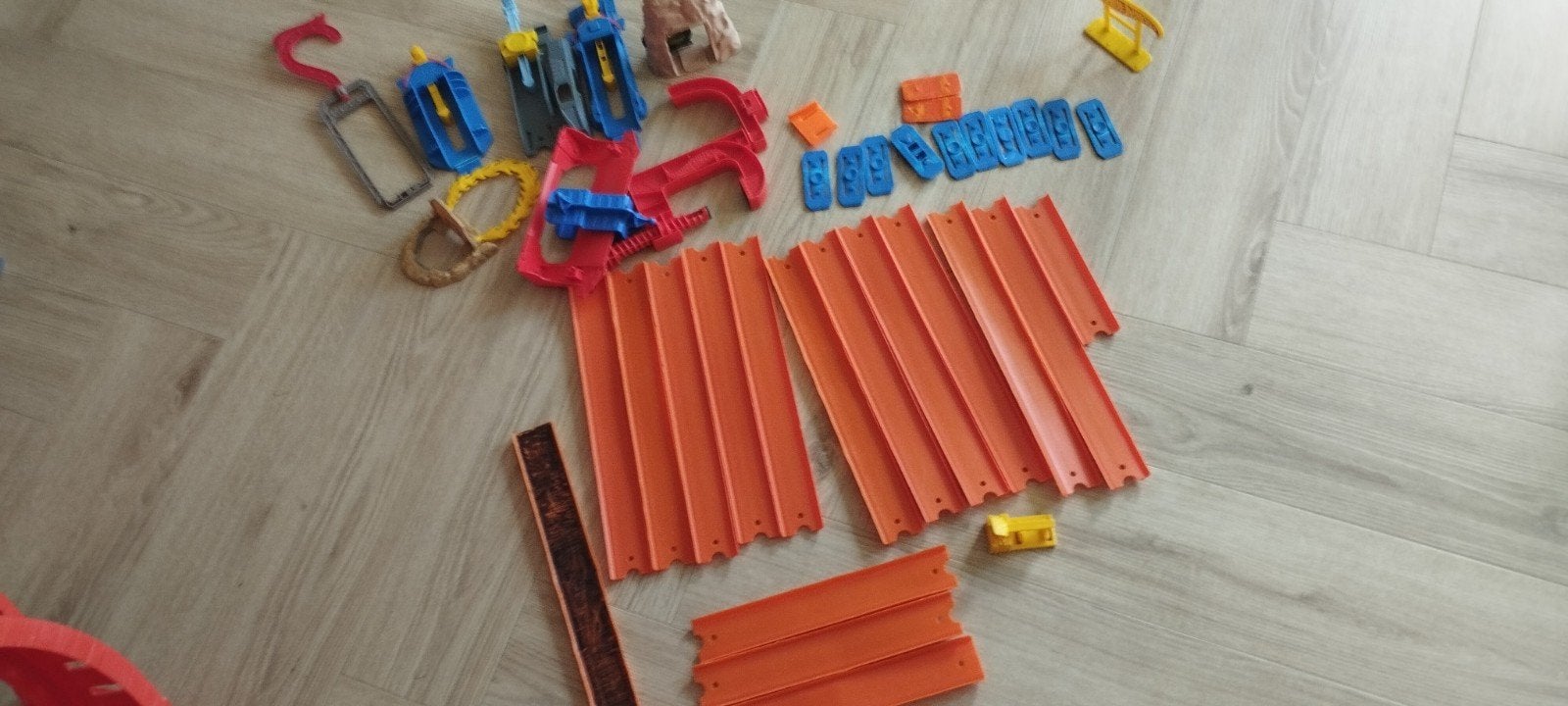 Grote collectie Hot Wheels autobanen en accessoires, Kinderen en Baby's, Ophalen, Gebruikt