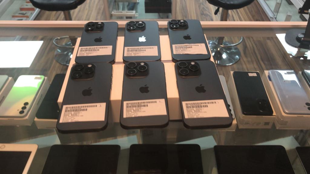 iphone 15 pro  256gb   54  stuks  met garantie, Ophalen, Zo goed als nieuw, Overige typen, Apple iPhone