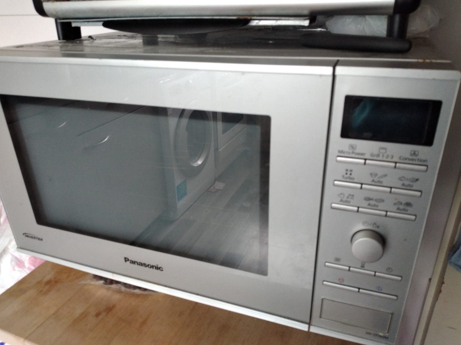 Panasonic Combimagnetron NN-CF760M - Zilver, Combimagnetron, Gebruikt, Ophalen of Verzenden, Draaiplateau