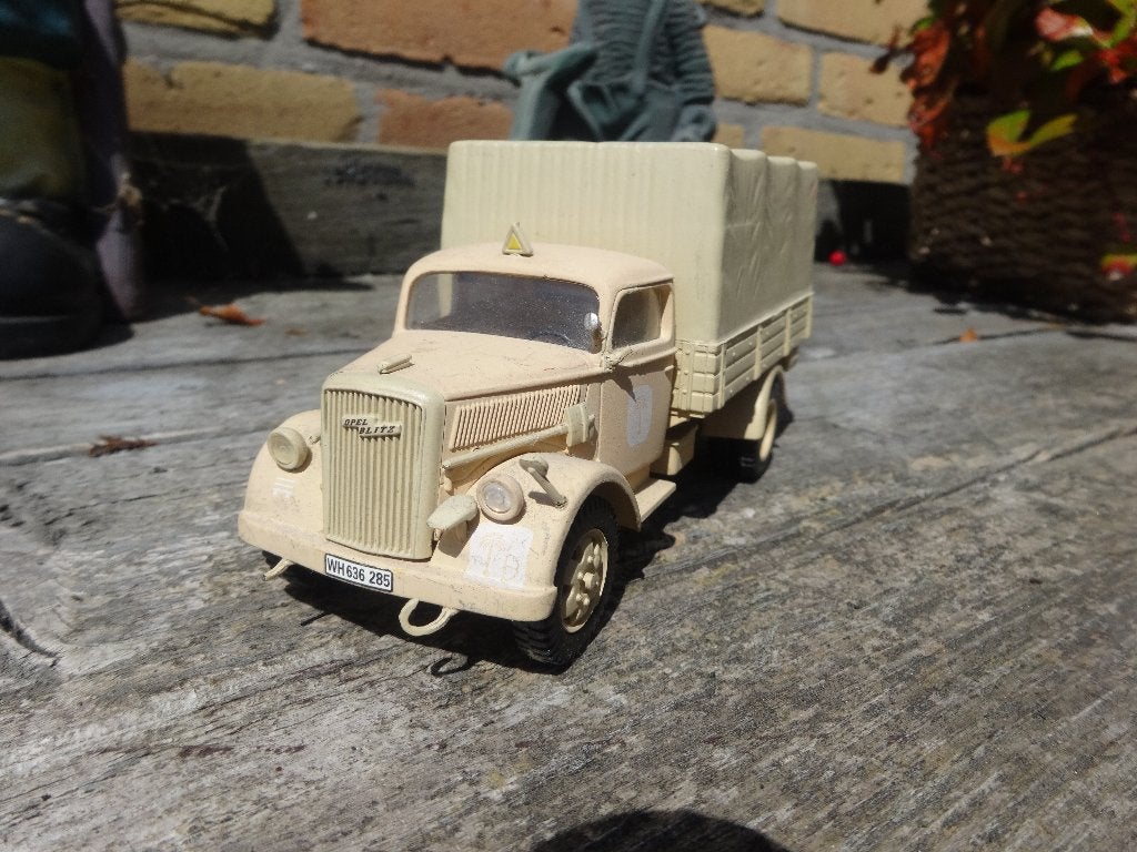 Opel-Blitz legerwagen., Ophalen of Verzenden, Gebruikt, Bus of Vrachtwagen, Overige merken