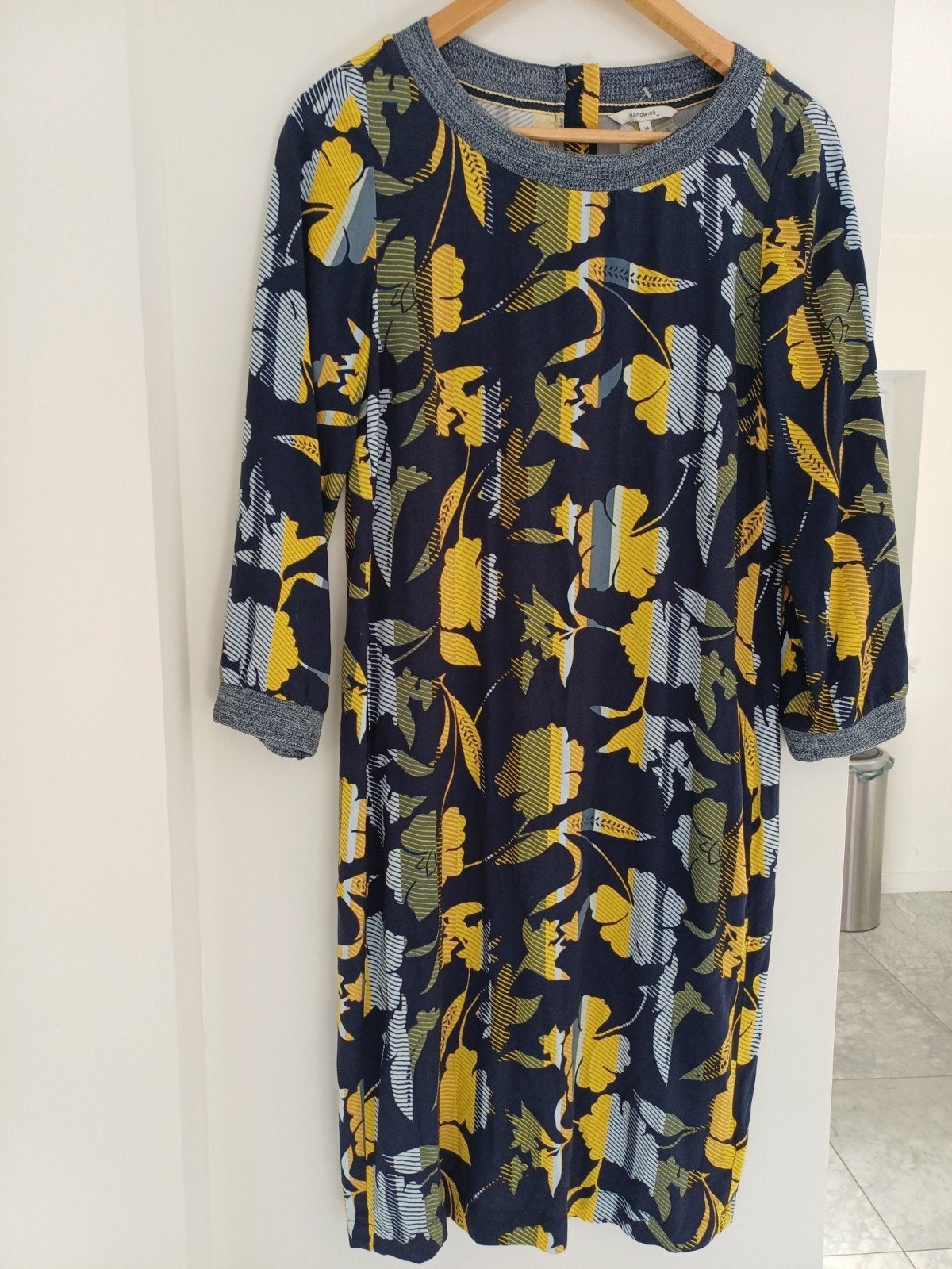 Sandwich jurk maat 34 Nieuw, Overige kleuren, Nieuw, Ophalen of Verzenden, Knielengte