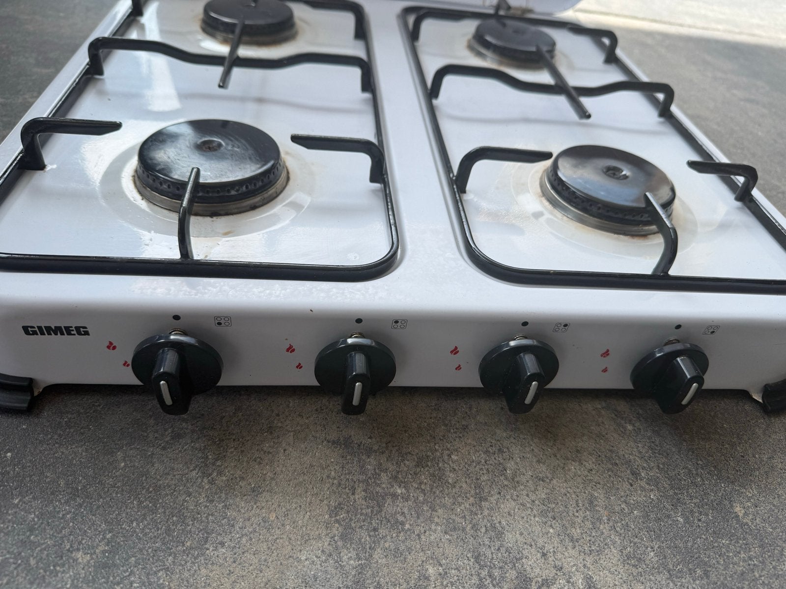 Gimeg 4-pits camping gasstel, Witgoed en Apparatuur, Fornuizen, Gebruikt, Vrijstaand, Gas, 4 kookzones, Minder dan 85 cm, Ophalen