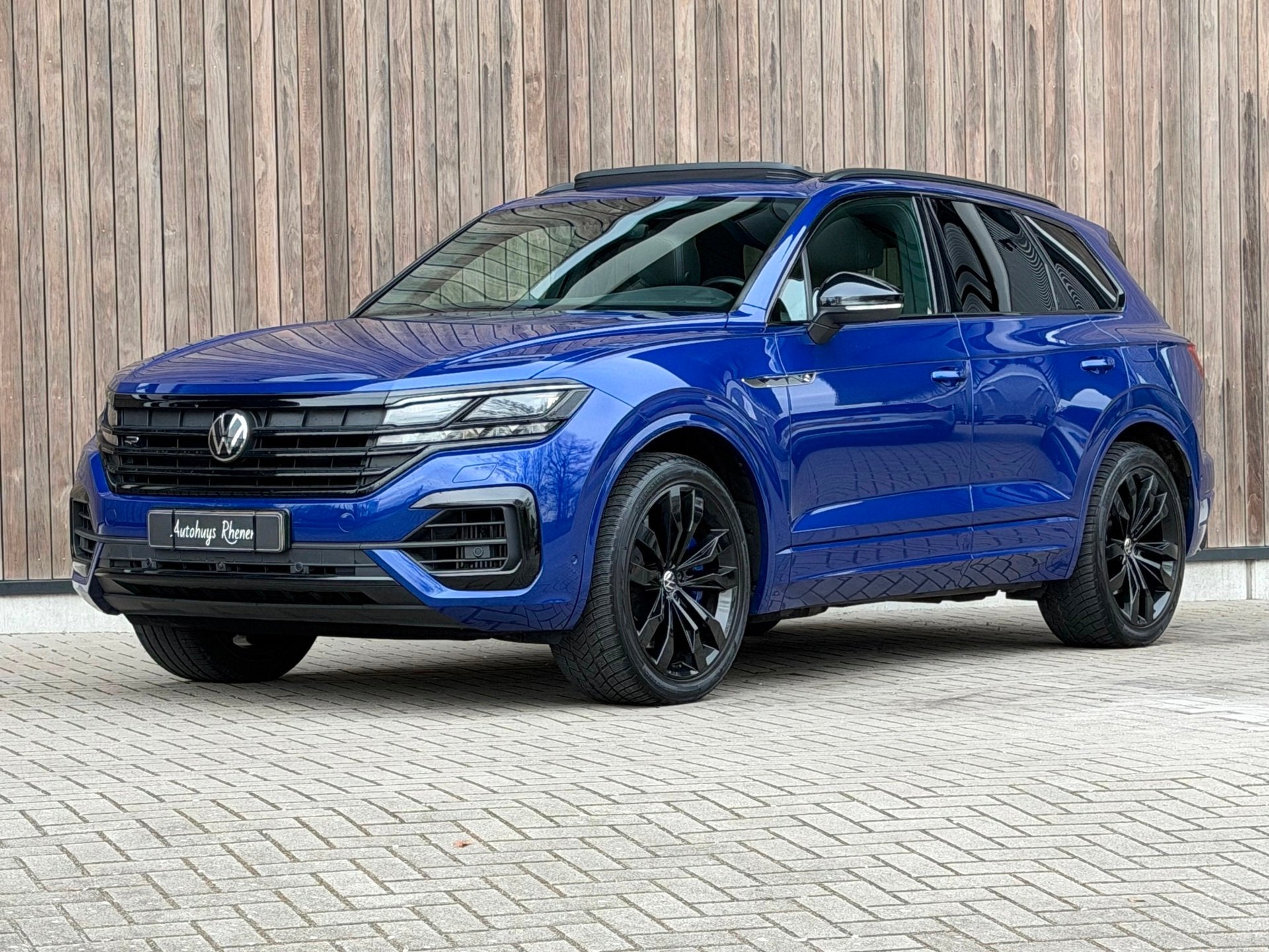 Volkswagen Touareg 3.0 TSi 4MOTION R / Lapiz Blue / Pano /, Automaat, Gebruikt, 2995 cc, 462 pk