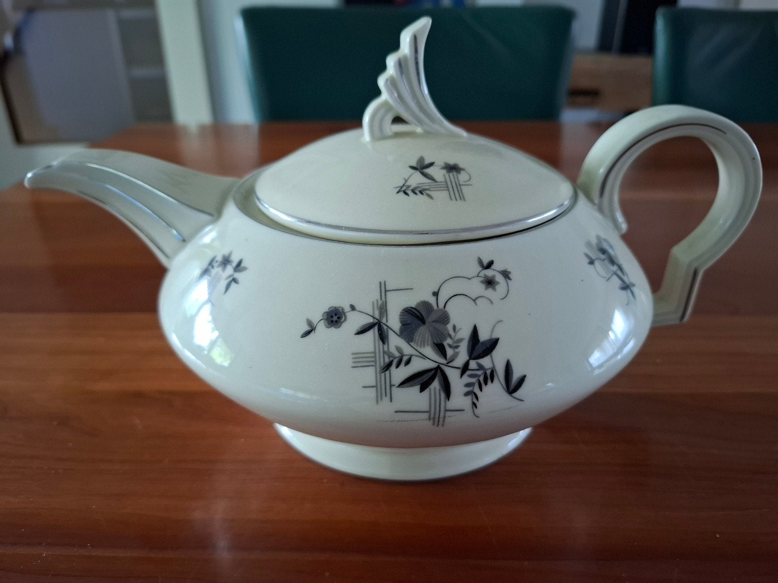 Art Deco H&C Chodau Theepot uit Tsjecho-Slowakije, Ophalen of Verzenden