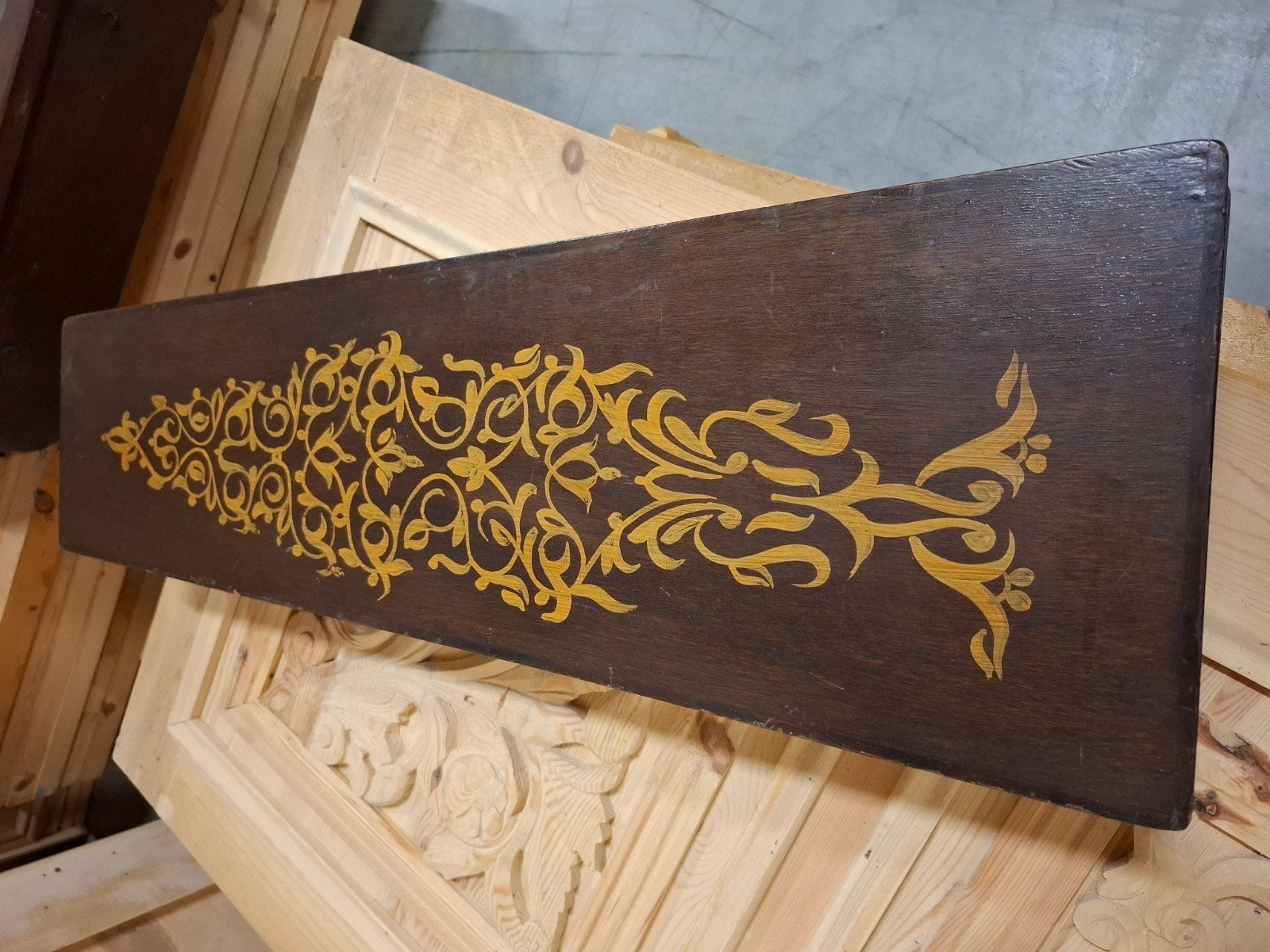 Antieke houten kist, Ophalen