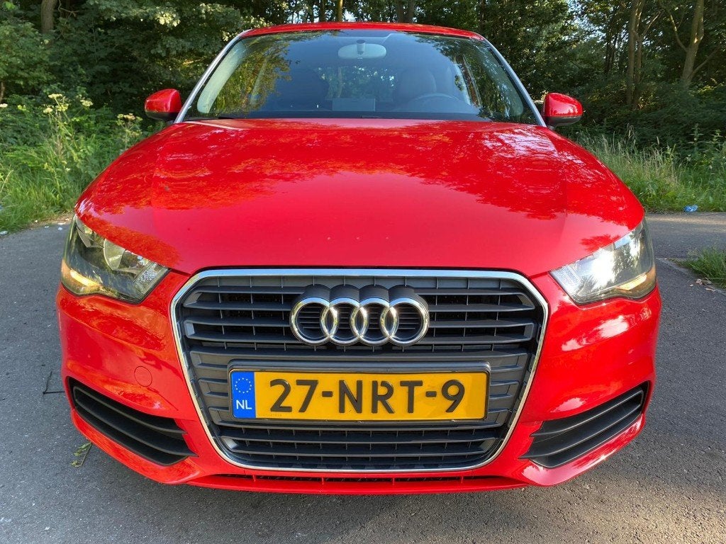 Audi A1 1.2 Tfsi 63KW 2010 Rood, Auto's, Audi, Voorwielaandrijving, Zwart, 4 cilinders, 4 stoelen