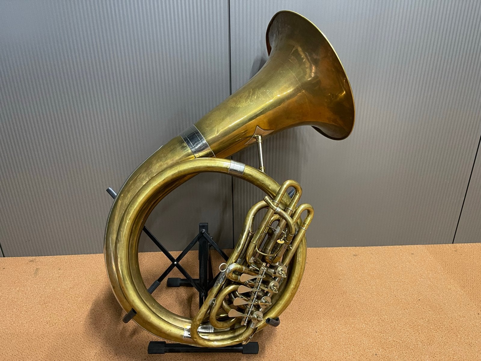 Helicon Amati Kraslic met standaard en draagtas - Gebruikt, Ophalen of Verzenden, Gebruikt, Met koffer of draagtas