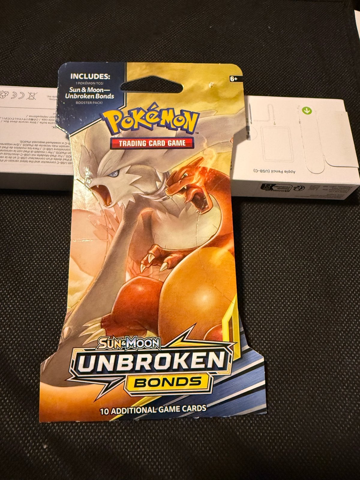 Unbroken Bonds sleeved Booster Pack, Ophalen of Verzenden, Nieuw, Booster