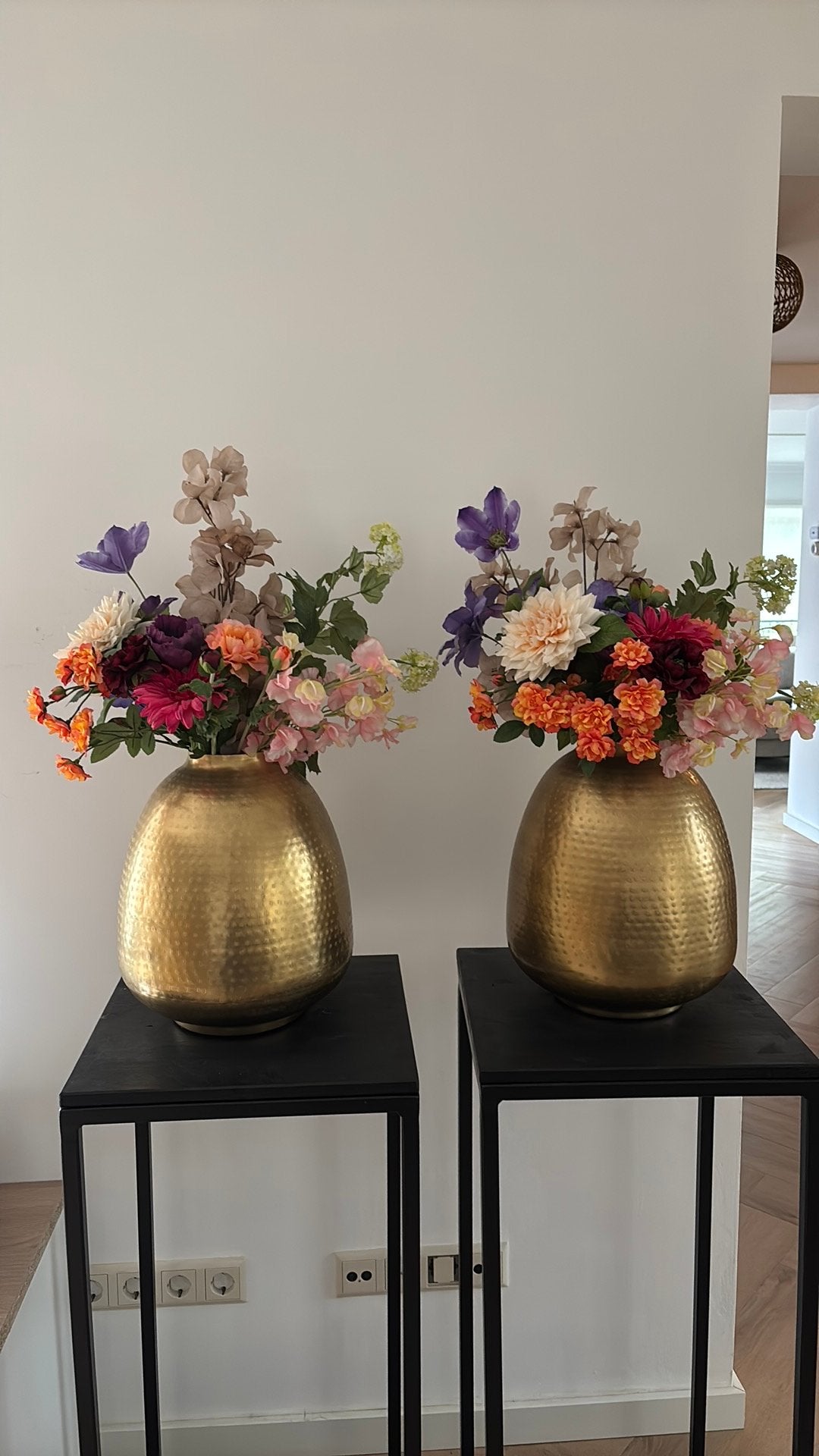 Vaas met zijde bloemen, Ophalen, Zo goed als nieuw