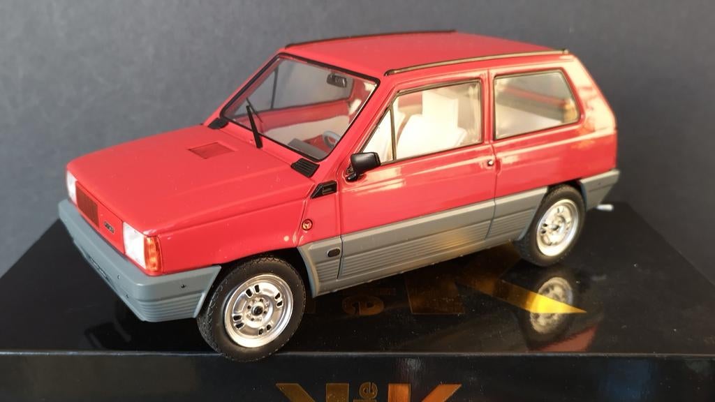 Fiat Panda 30 mk1 1980 1:18 KK Scale Pol, Overige merken, Auto, Ophalen of Verzenden, KK Scale ug