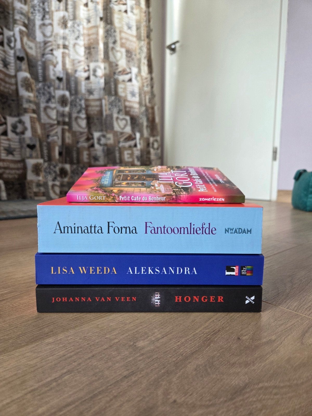 Stapel Nederlandse fictie boeken, Ophalen of Verzenden, Zo goed als nieuw, Diverse auteurs, Nederland