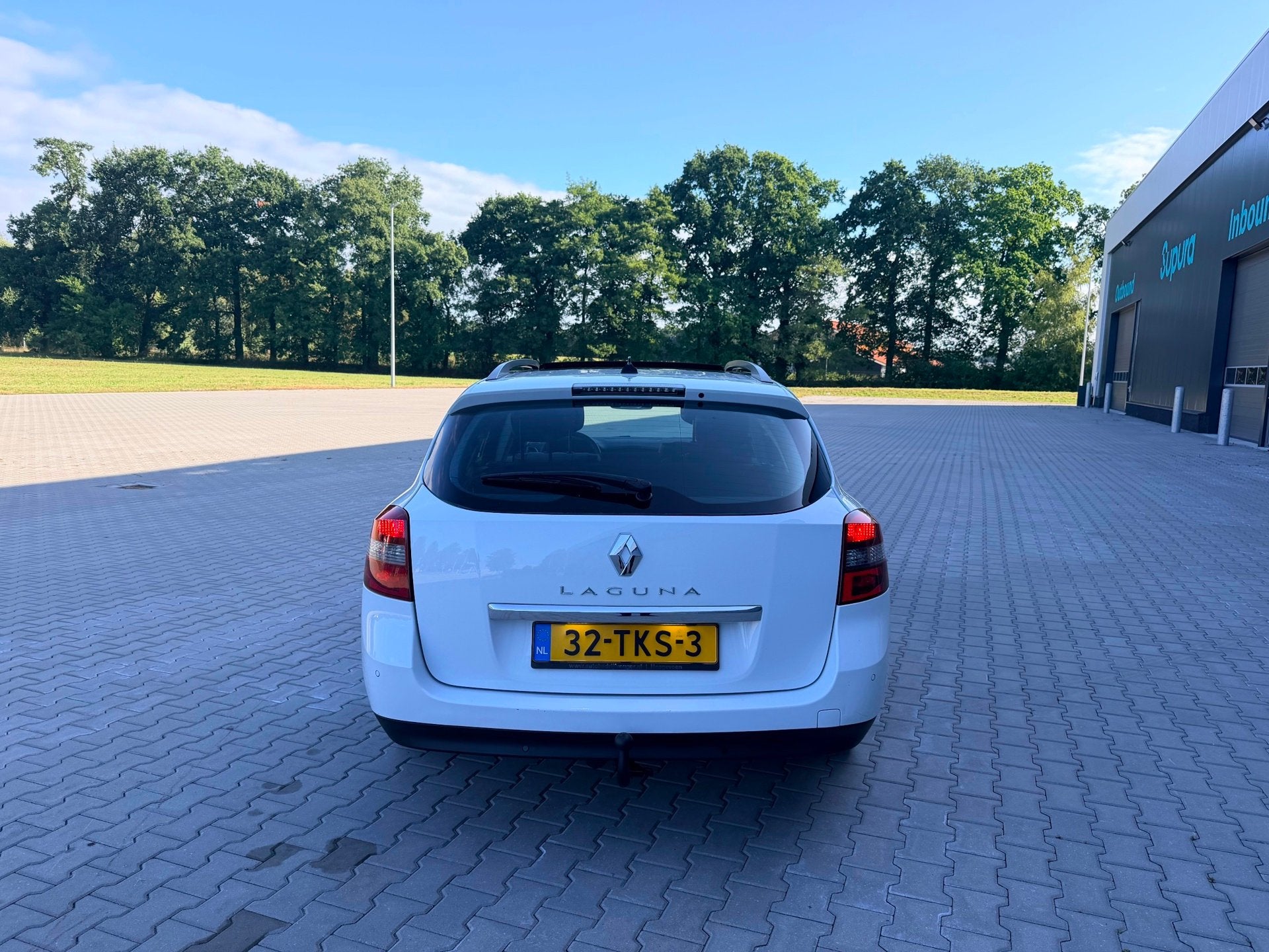 Renault Laguna Estate 1.5 dCi Executive, Auto's, Voorwielaandrijving, Gebruikt, 1295 kg, 4 cilinders