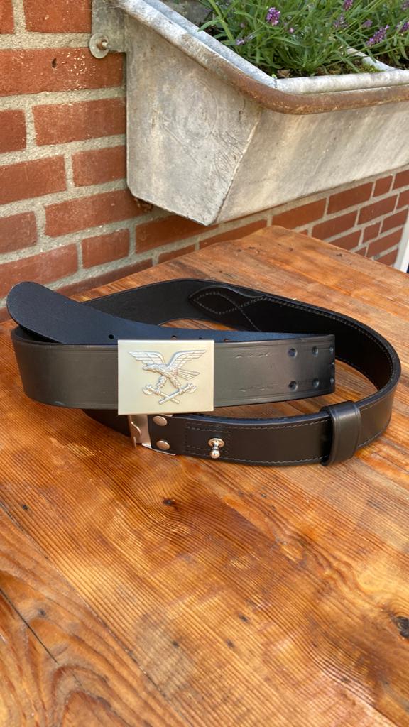Zware leren Italiaanse leger riem met Adelaar, Ophalen of Verzenden, Landmacht, Kleding of Schoenen