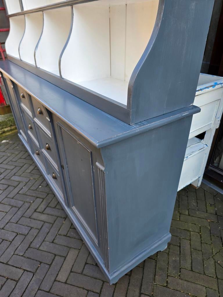 Foto 10 van Charmant grijs-blauwe Grutterskast | Winkelkast | Buffetkast