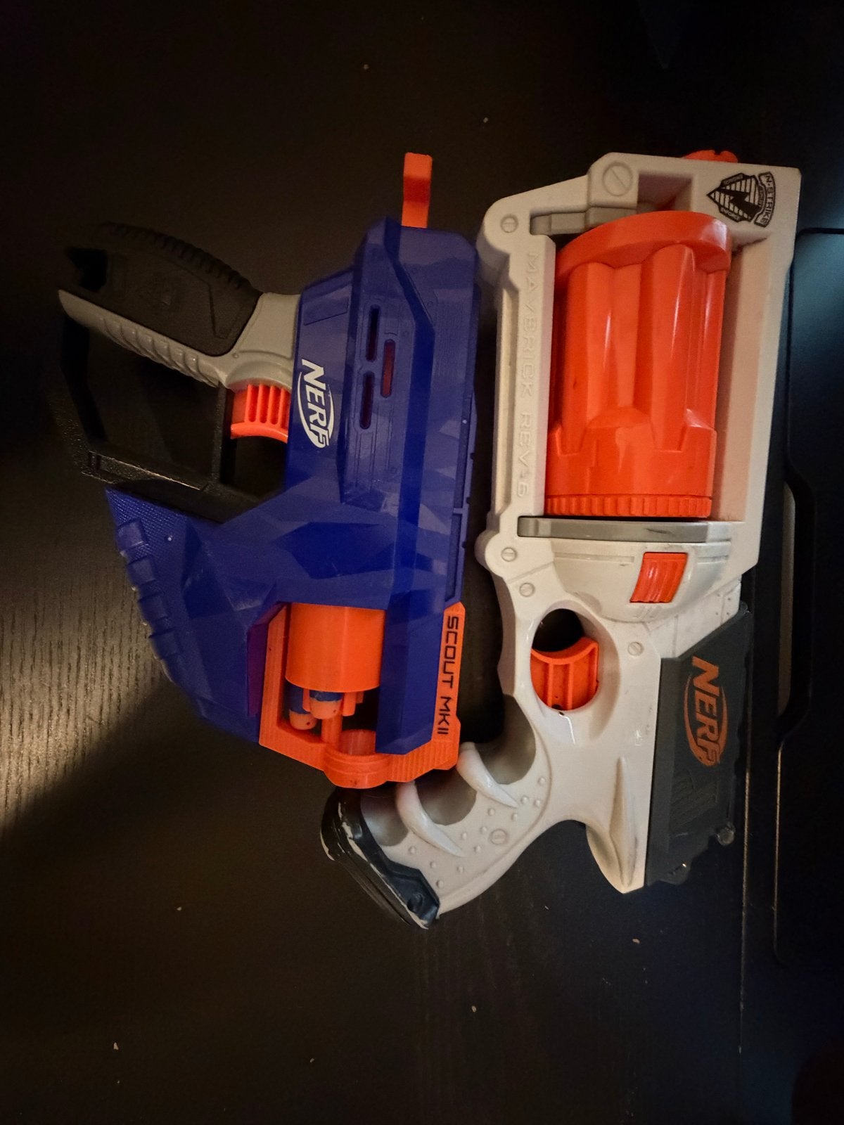 Nerf blasters: Scout MKII en Maverick REV-6, Ophalen of Verzenden, Gebruikt, Jongen of Meisje