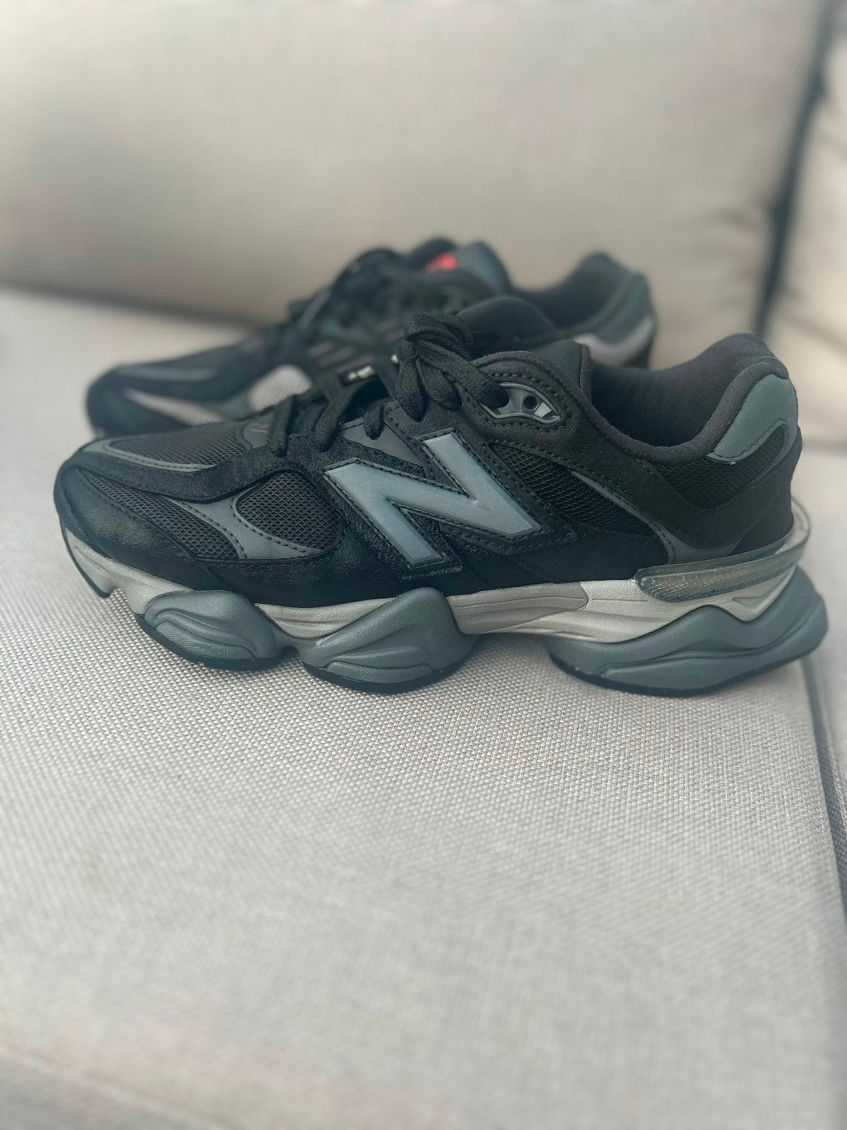 New Balance 9060 Zwart/Grijs - Maat 41,5, Kleding | Heren, Schoenen, Zwart, Bbbb, Sneakers of Gympen, Llkl kon