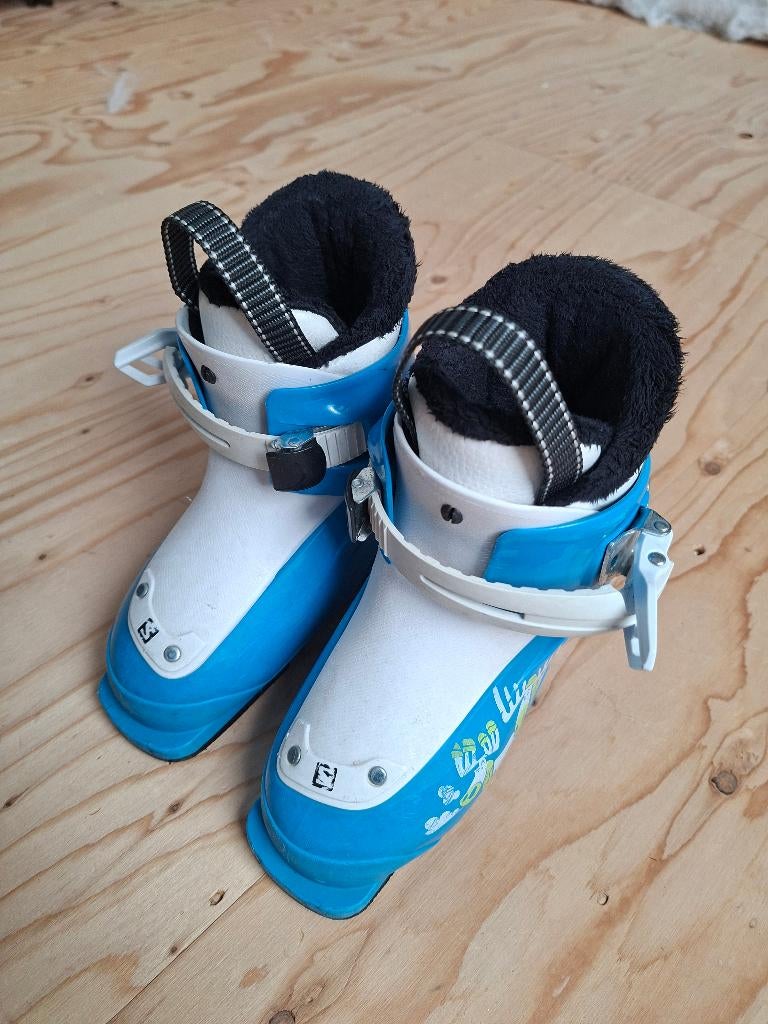 Salomon kinderskischoen T1 maat 17/18, Ophalen, Schoenen, Salomon, Zo goed als nieuw