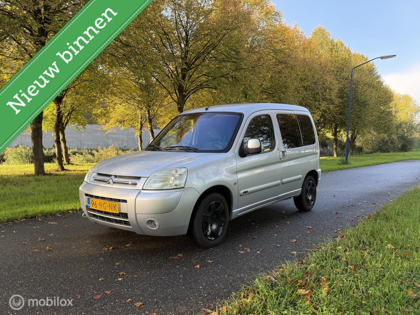 Citroen Berlingo combi 1.6i Multispace Attraction*AIRCO*NAP, Stof, Gebruikt, Zwart, 4 cilinders