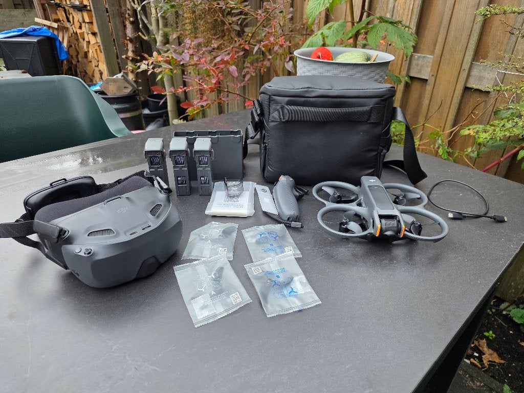 DJI Avata 2 fpv drone Fly More Combo zgan, 250 tot 900 gram, Extra accu('s), Cameradrone, 5 tot 10 kilometer