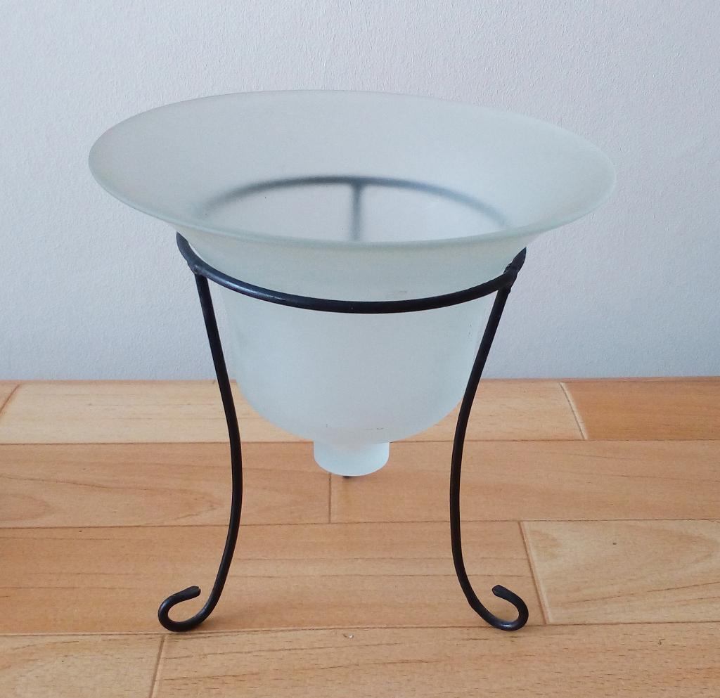 Vitage bloempot/ decoratie pot, Tuin en Terras, Bloempotten, Overige materialen, Rond, Ophalen of Verzenden, Zo goed als nieuw
