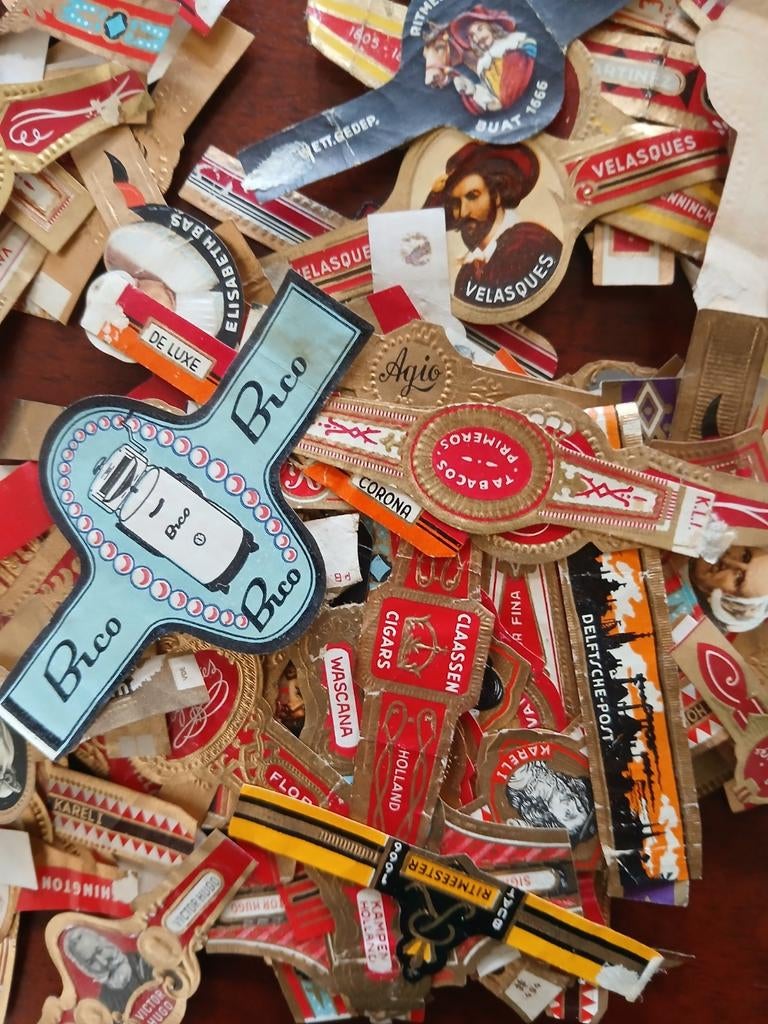 Grote verzameling vintage sigarenbandjes .€ 10,00, Ophalen of Verzenden, Gebruikt