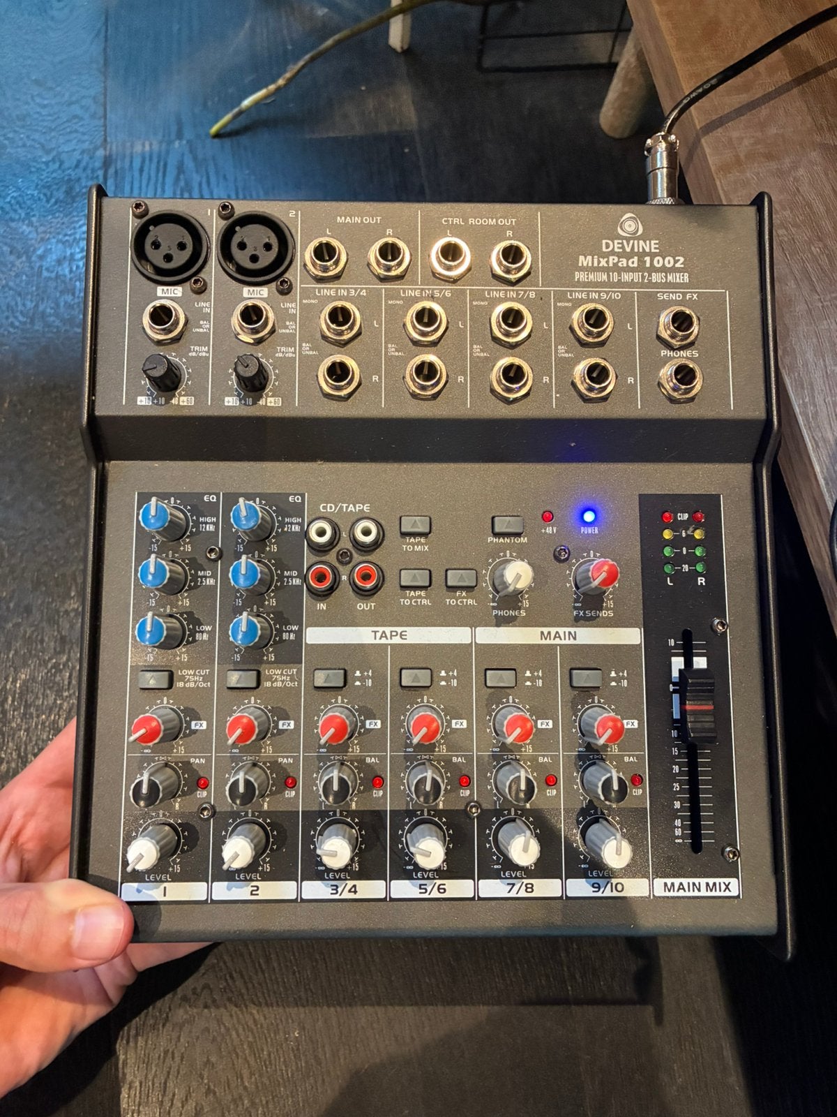 Devine MixPad 1002, Ophalen of Verzenden, Zo goed als nieuw