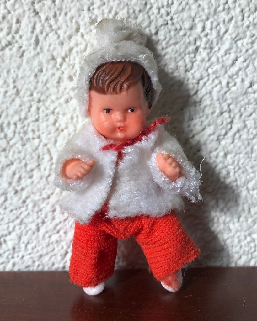 Oud Klein Baby Popje Pop 7,5 cm, Ophalen of Verzenden, Gebruikt, Pop