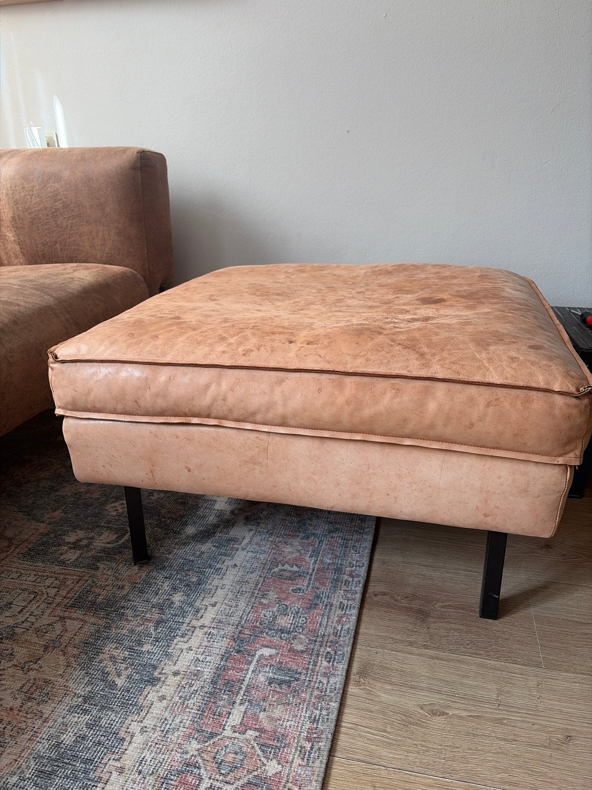 Leren poef / hocker - vintage look - Loods 5, Ophalen, Gebruikt, Vierkant, Leer