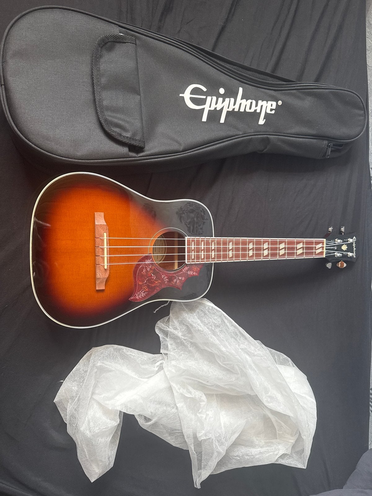 Epiphone Hummingbird Tenor Ukulele - Zo goed als nieuw + tas, Ophalen, Nieuw, Ukelele
