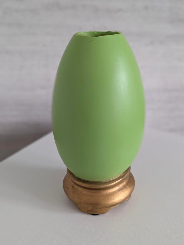 Groene vaas Pasen vaasje met goud kleurige onderkant, Ophalen of Verzenden, Minder dan 50 cm