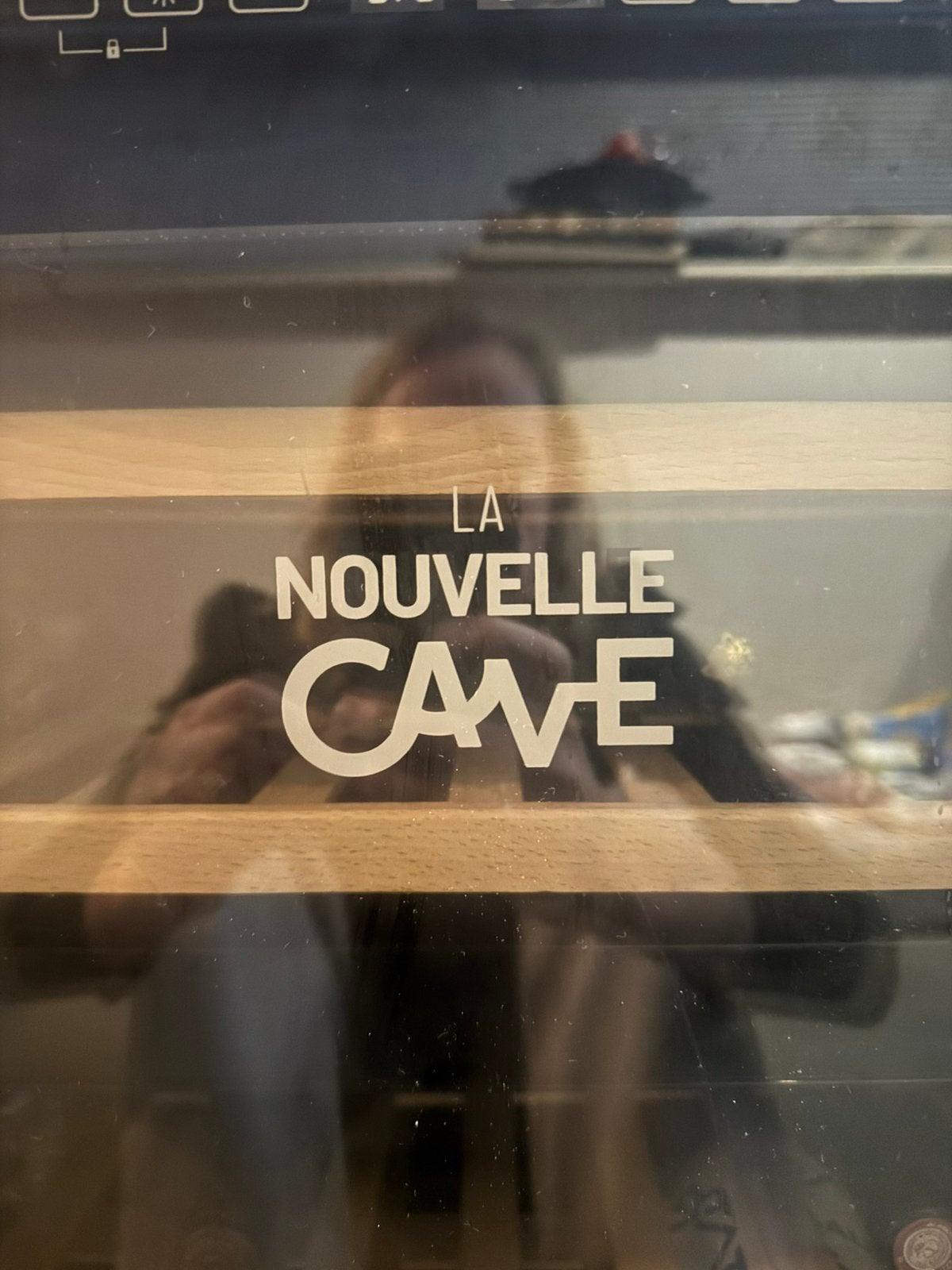 Wijn klimaatkast La nouvelle cave, Ophalen, Zonder vriesvak, Zo goed als nieuw, 45 tot 60 cm