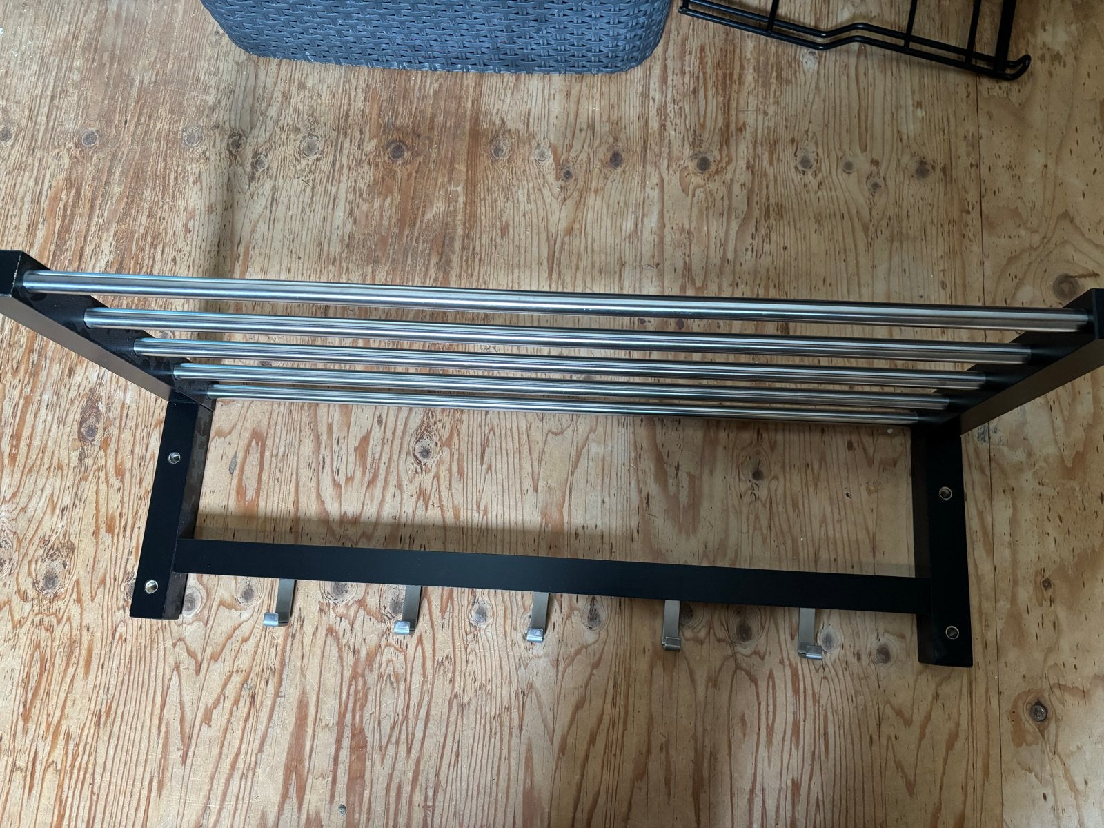 Wandkapstok met hoedenplank en 5 haken - Zwart/Metaal, Gebruikt, Minder dan 100 cm, Metaal, Ophalen