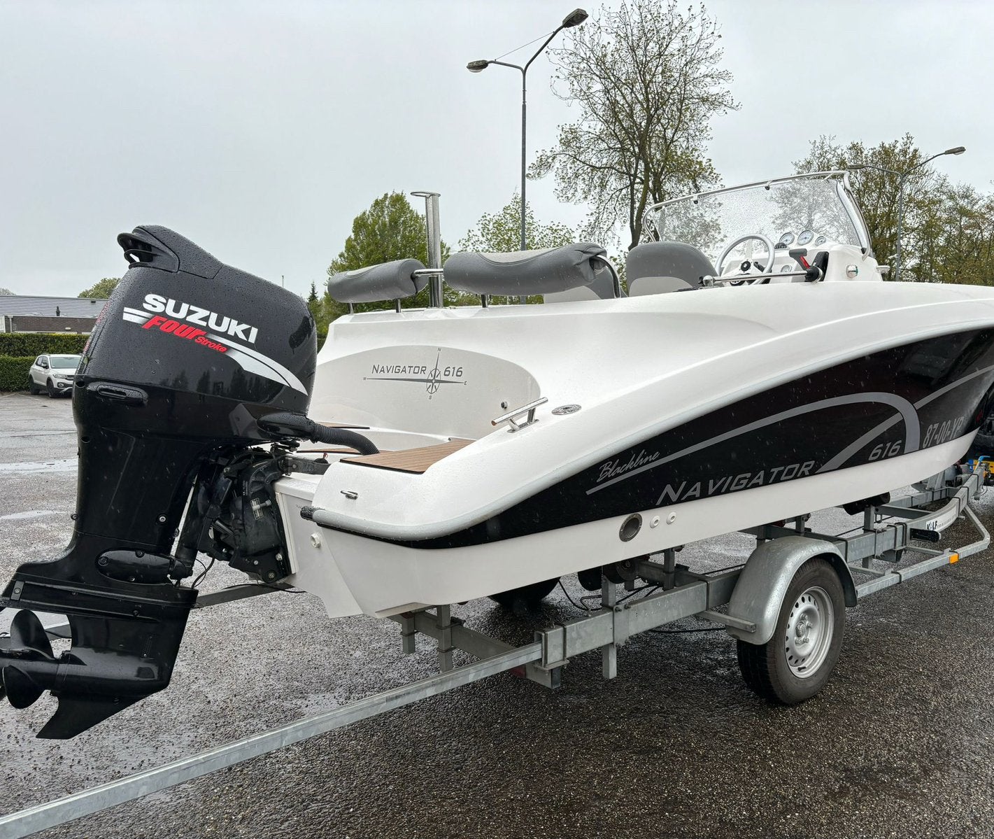 Zeer mooie Prins Navigator 616 incl trailer, Watersport en Boten, Vis- en Consoleboten, Zo goed als nieuw, Met afstandsbediening