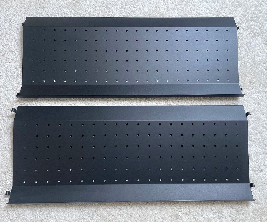 Nisse string zwarte metalen plank, Ophalen, Zo goed als nieuw