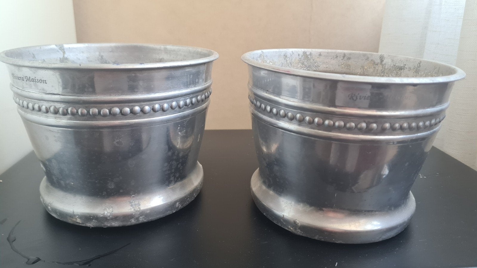 Set van 2 Riviera Maison bloempotten, Antiek en Kunst, Antiek | Tin, Ophalen of Verzenden