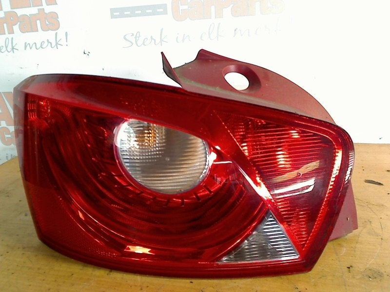 Achterlicht Links Seat Ibiza IV (6J5) (2010-06/2015-05), Service@seat.de, Seat, Seat Deutschland GmbH, Gebruikt