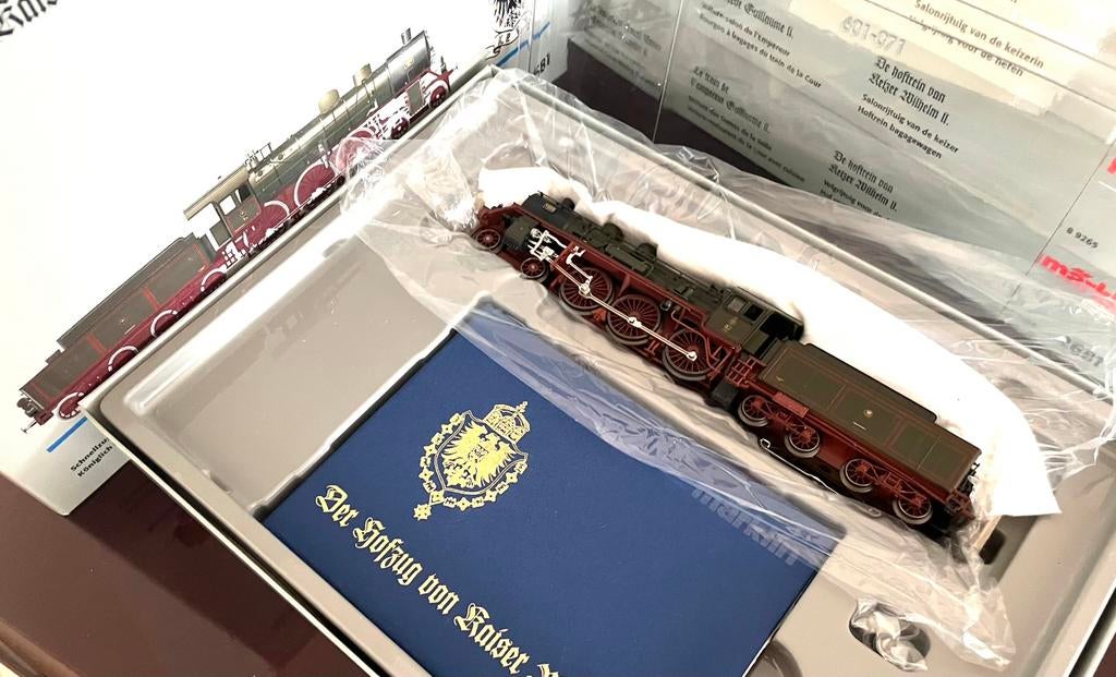 Marklin HO; hoftrein van keizer Wilhelm II loc+6 rijtuigen, Märklin, Wisselstroom, Treinset, -