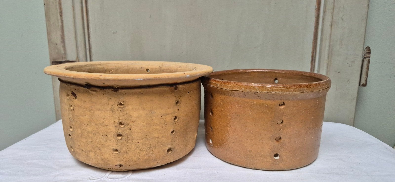 set van 2 oude, franse kaasmallen, Ophalen of Verzenden
