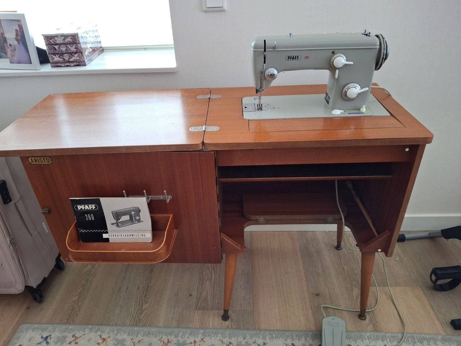 retro naaimachine pfaff 260, Ophalen