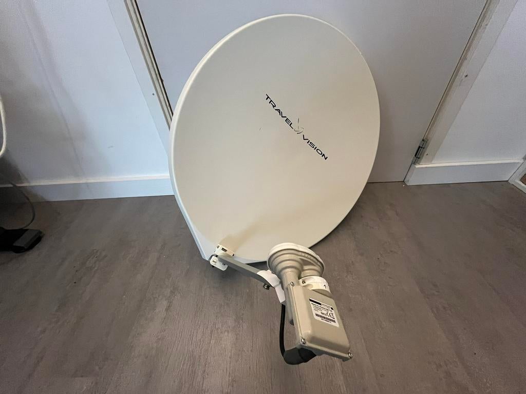 Schotel antenne - vol automatisch - Travelvision R6 Duo, Ophalen, Zo goed als nieuw, (Schotel)antenne, Overige merken