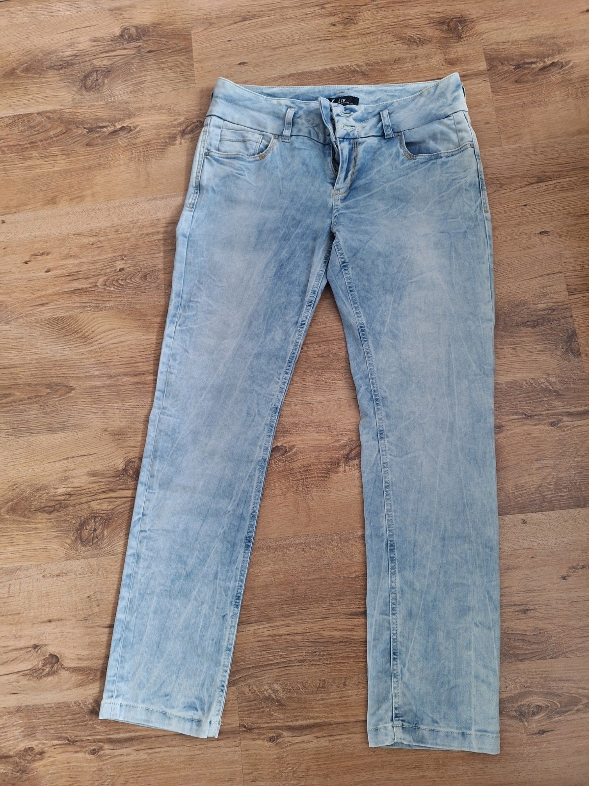 LTB Zena jeans W32/L30 lichtblauw, Kleding | Dames, Blauw, Ophalen of Verzenden, Gedragen, LTB