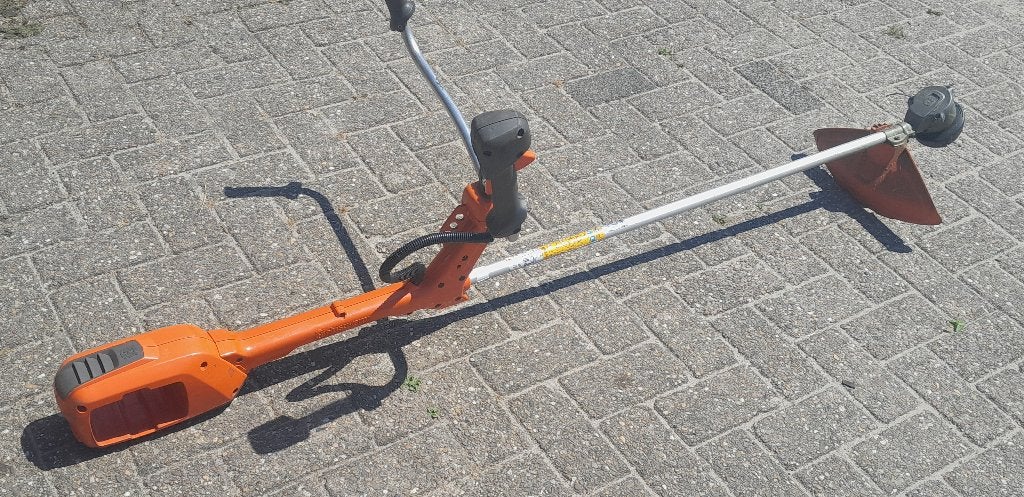Husqvarna 536 LiRx defect, Ophalen, Gebruikt, Accu, 30 tot 50 cm