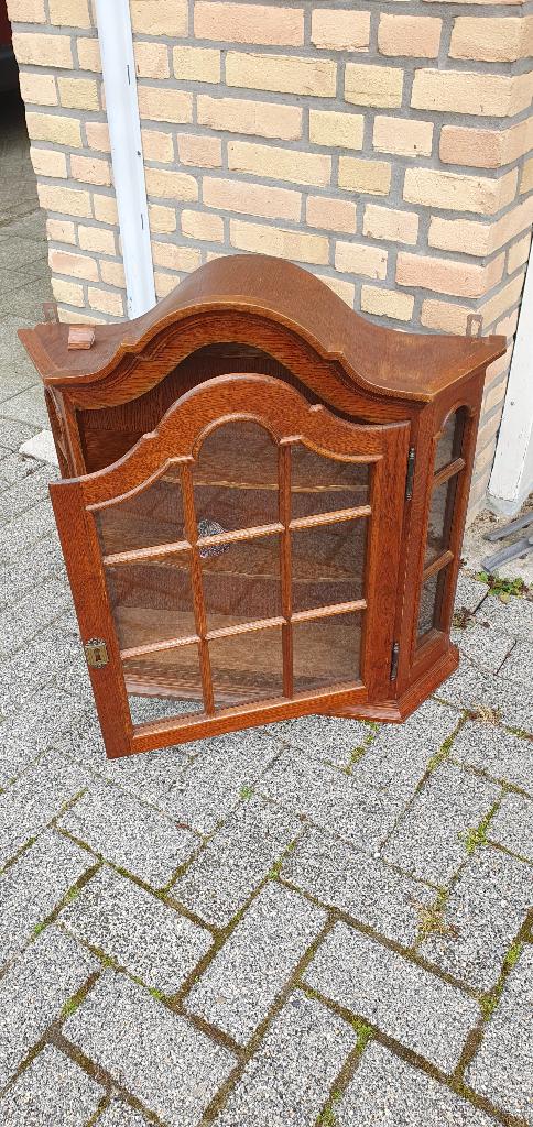 Eiken vitrine hangkastje., Ophalen, Glas, 50 tot 100 cm, Minder dan 100 cm