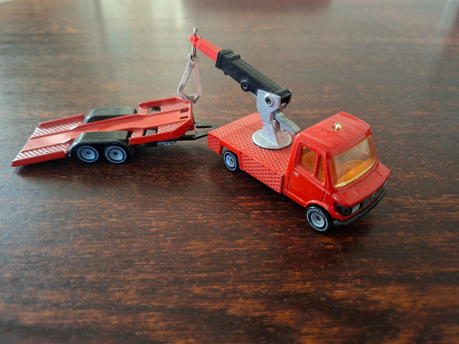 siku mercedes sleepauto 208 met kiepwagen 2217, Ophalen of Verzenden, Nieuw, Bus of Vrachtwagen, SIKU