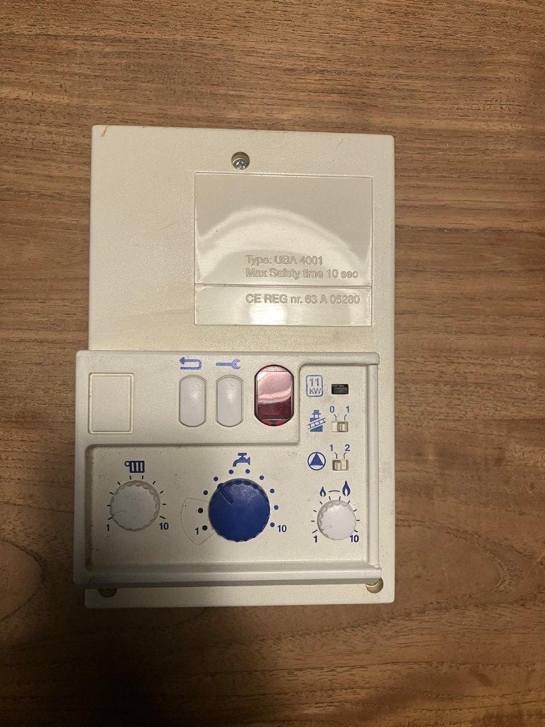 UBA 4001, Ophalen, Minder dan 20 liter, Onderdeel, Minder dan 3 jaar oud