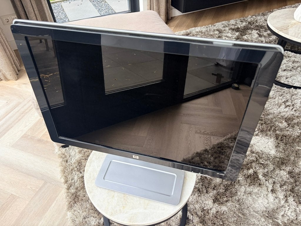 HP w2408 24 inch monitor – verstelbare voet – werkt goed, Computers en Software, DVI, Gebruikt, Ophalen of Verzenden, Overige resoluties